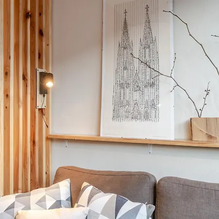 Apartament Downtown By Bookinghost