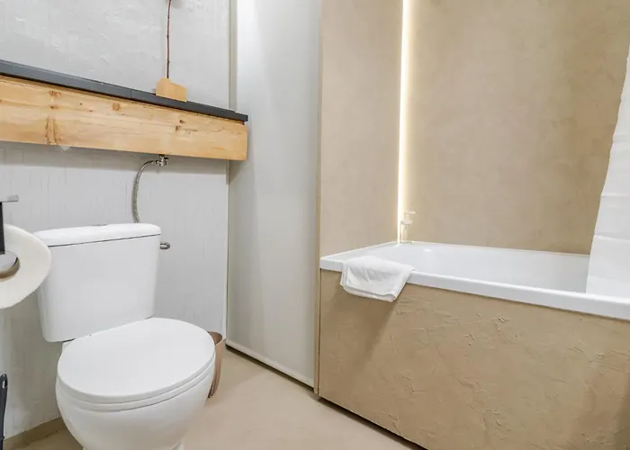 Downtown By Bookinghost Daire