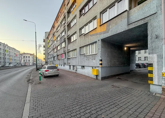 Downtown By Bookinghost Daire Sosnowiec